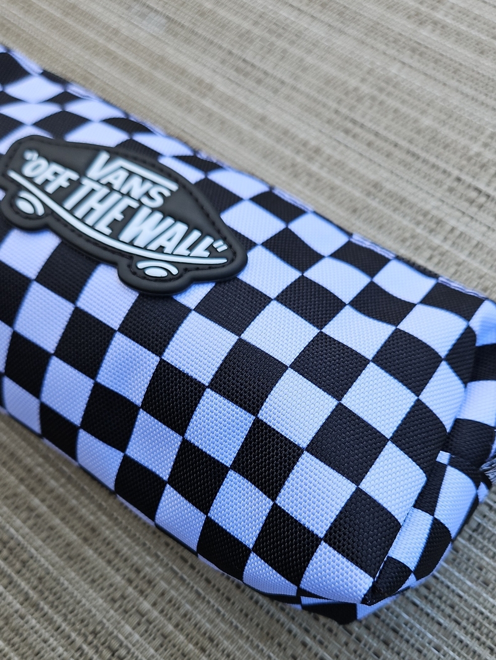 Vans Checkerboard 'Off The Wall' Pencil Case - Black & White - Picture 3 of 12